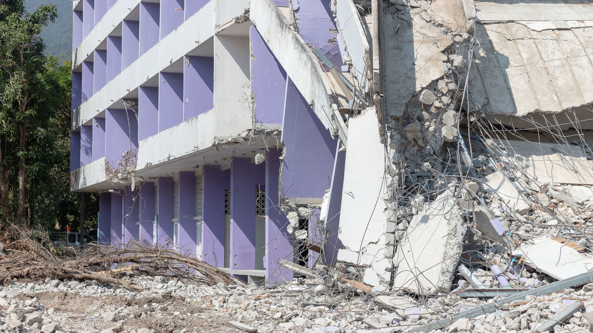 Edificio daños. Sismo
